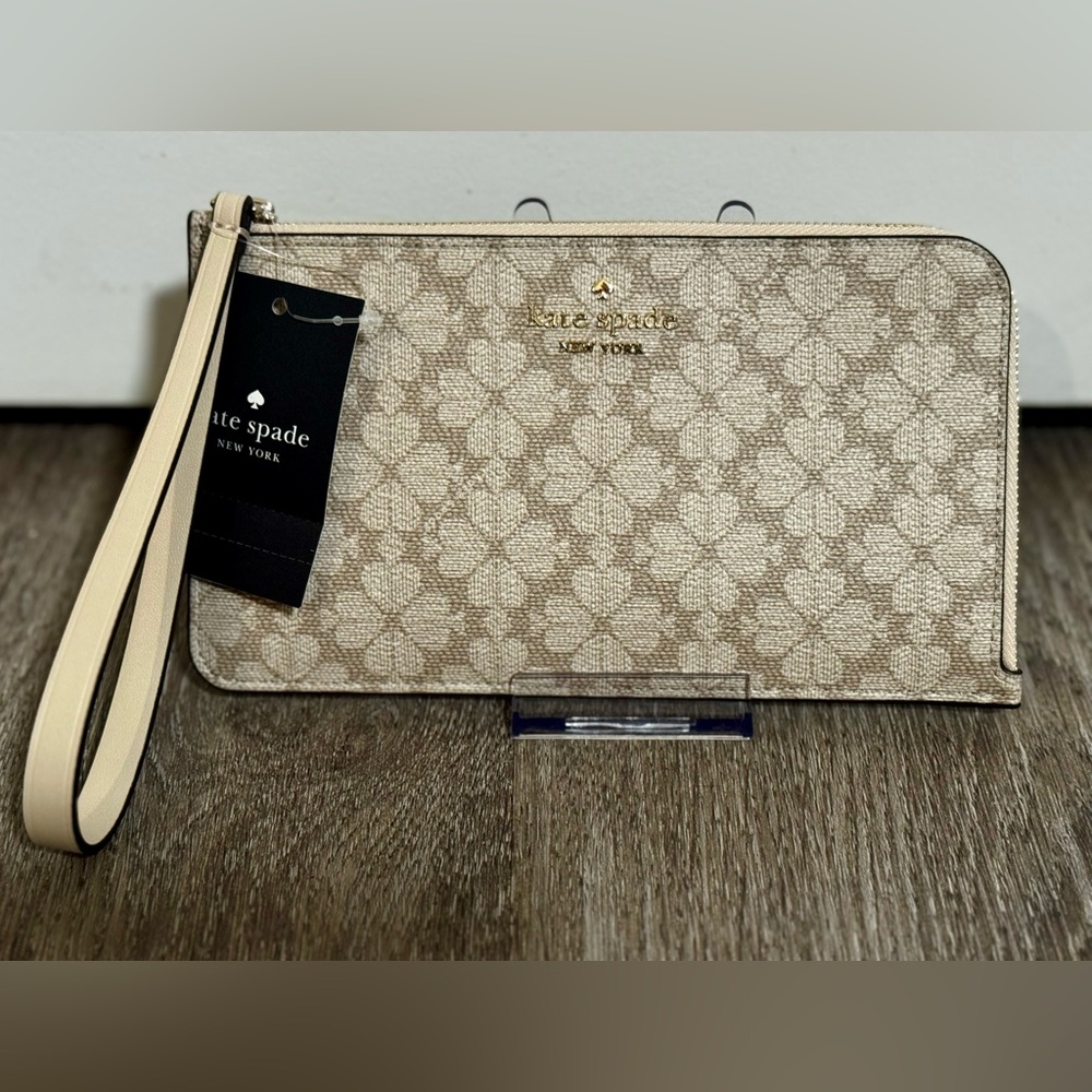 Kate Spade L-Zip Wristlet, NWT - Picture 5 of 14